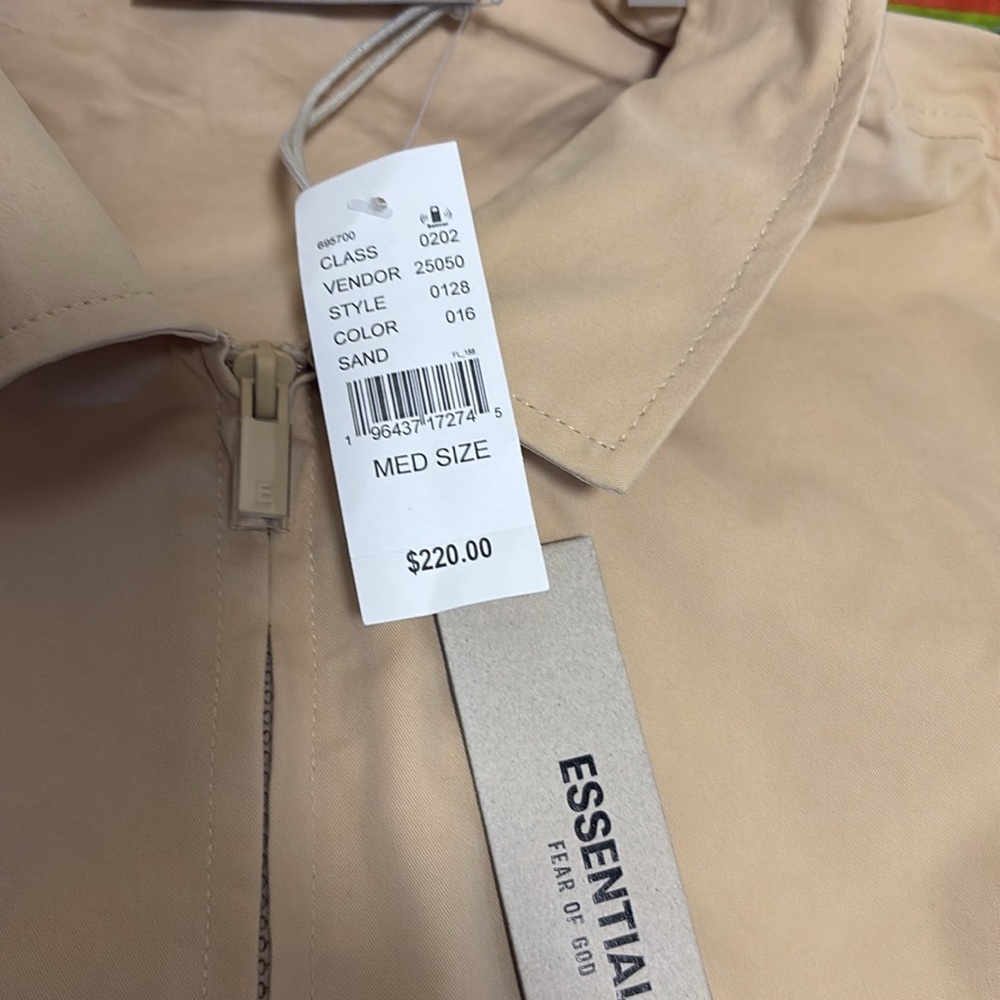 Fear of God, essentials sand size medium, oversized jacket, super nice new - Picture 7 of 13
